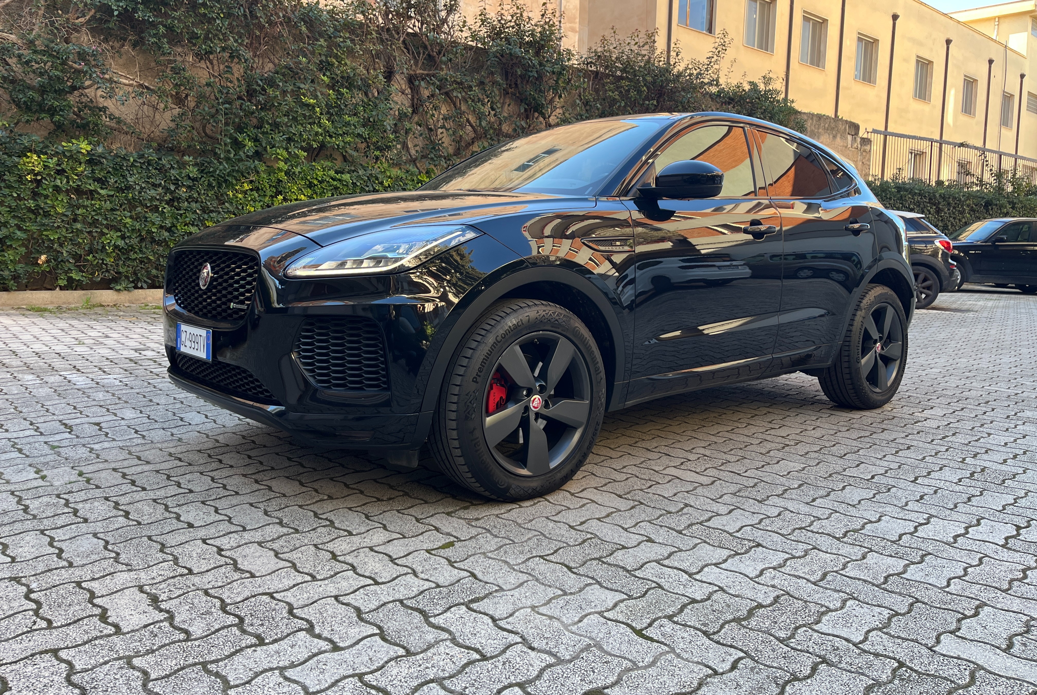 JAGUAR E-Pace